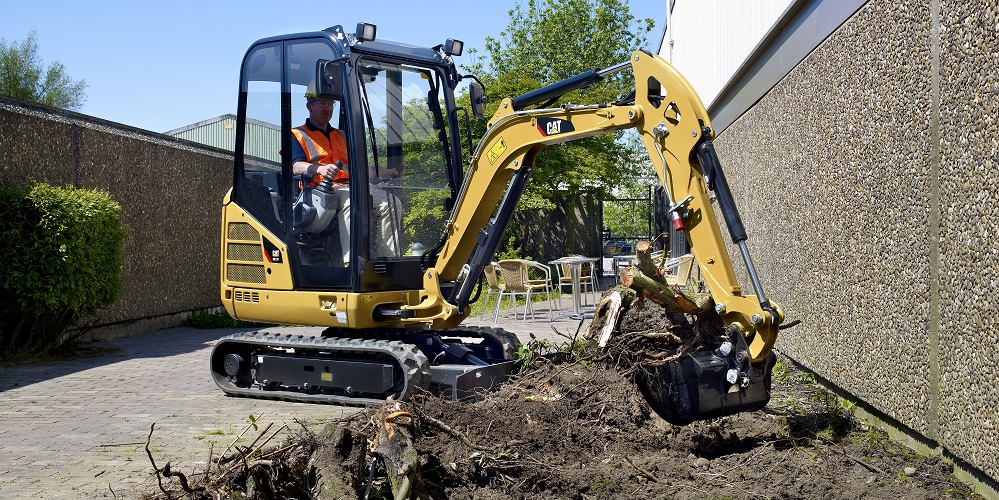 Mini excavator for landscaping